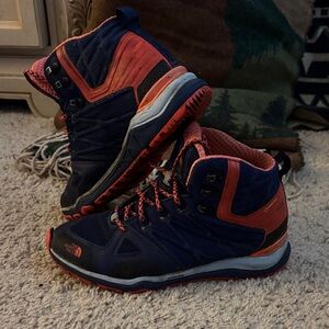 Navy and pink High-Top north face hiking boots